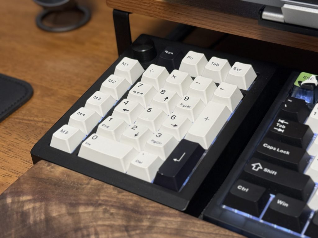 ZUOYA GMK26 の外観　バックスペースの位置など替えてます。